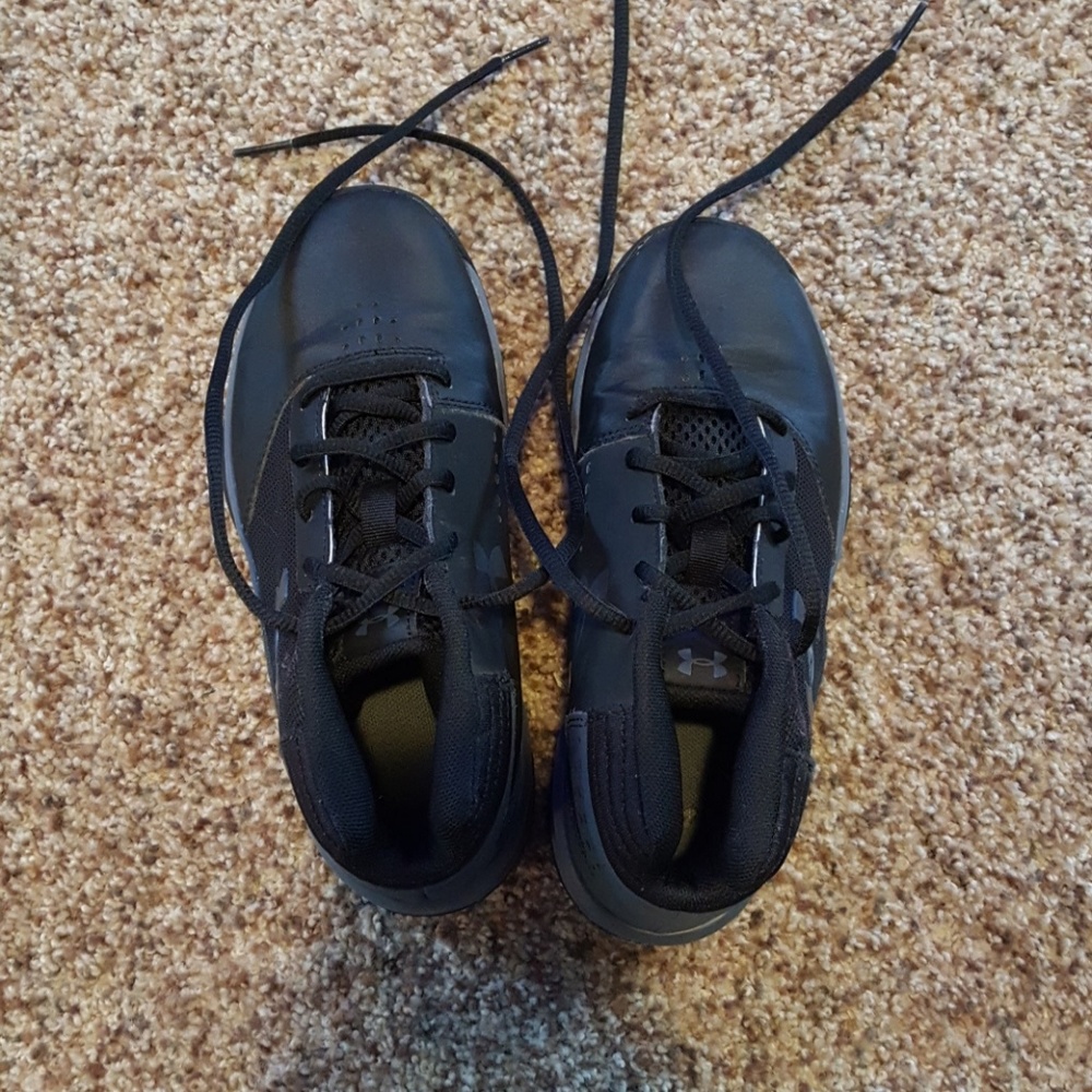 Boys Under Armour basketball shoes